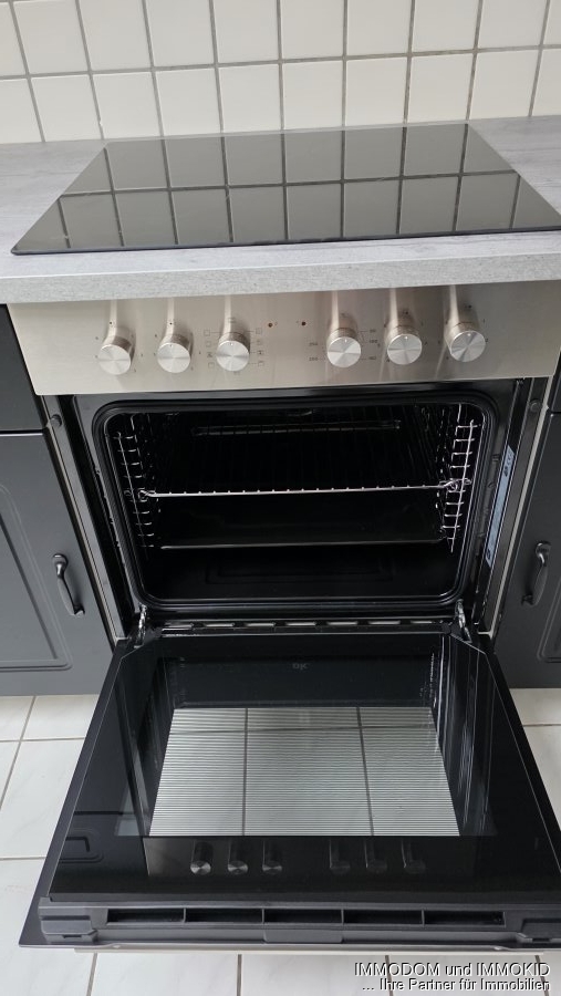 Backofen mit Cerankochplatte