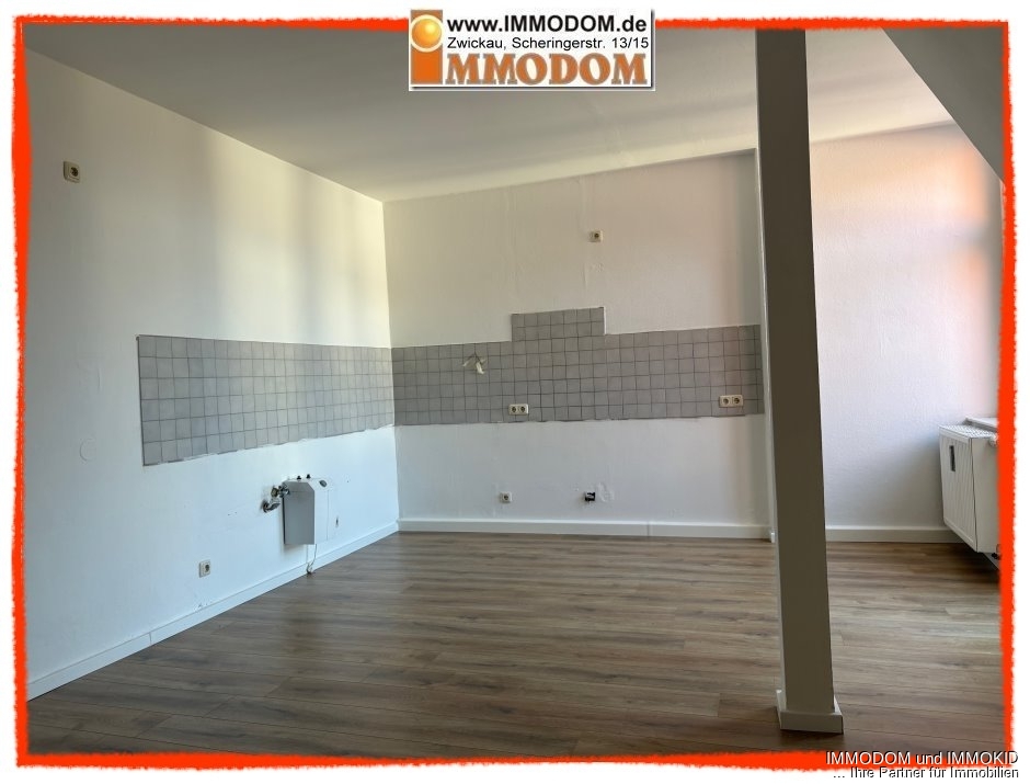 3-Zimmer-Wohnung in Zwickau-Nordvorstadt, herrschaftliches Wohnen mit großer Wohnküche, Erker und 2 Balkonen! - Foto 2