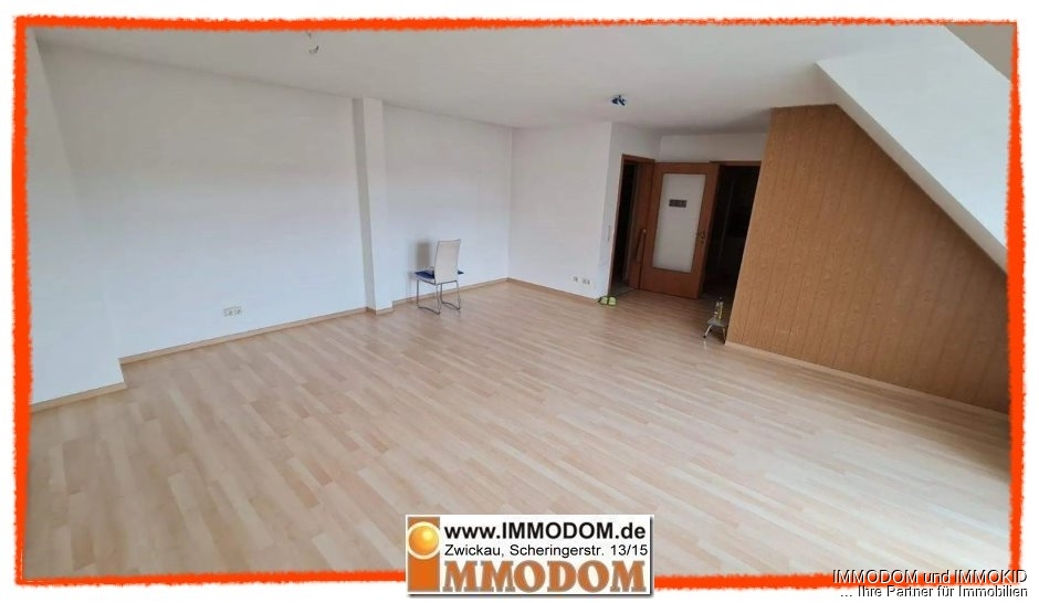 Große 2-Raum-Wohnung mit Einbauküche, BALKON und Personenaufzug zentral in Zwickau zu vermieten! - Photo 1
