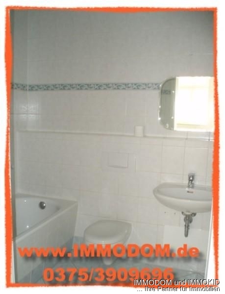 2-Zimmer-Wohnung mit EINBAUKÜCHE, Personenaufzug ins 3.OG und Gast-WC zu vermieten! - Photo 3