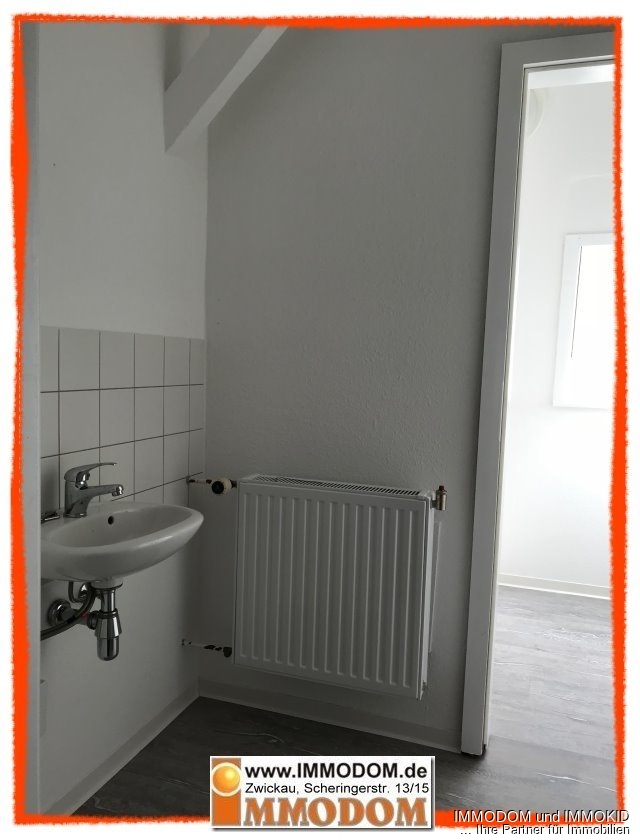 HOMEOFFICE im Dachgeschoß, ruhig und abgeschieden, einer Zwickauer Stadtvilla zu vermieten! - Photo 1