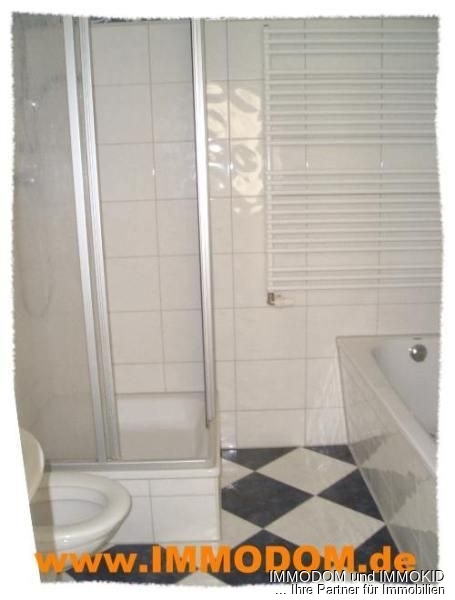 3-Zimmer-Wohnung mit riesigem Südbalkon, hübsch und zentrumsnach, zu vermieten! - Photo 2