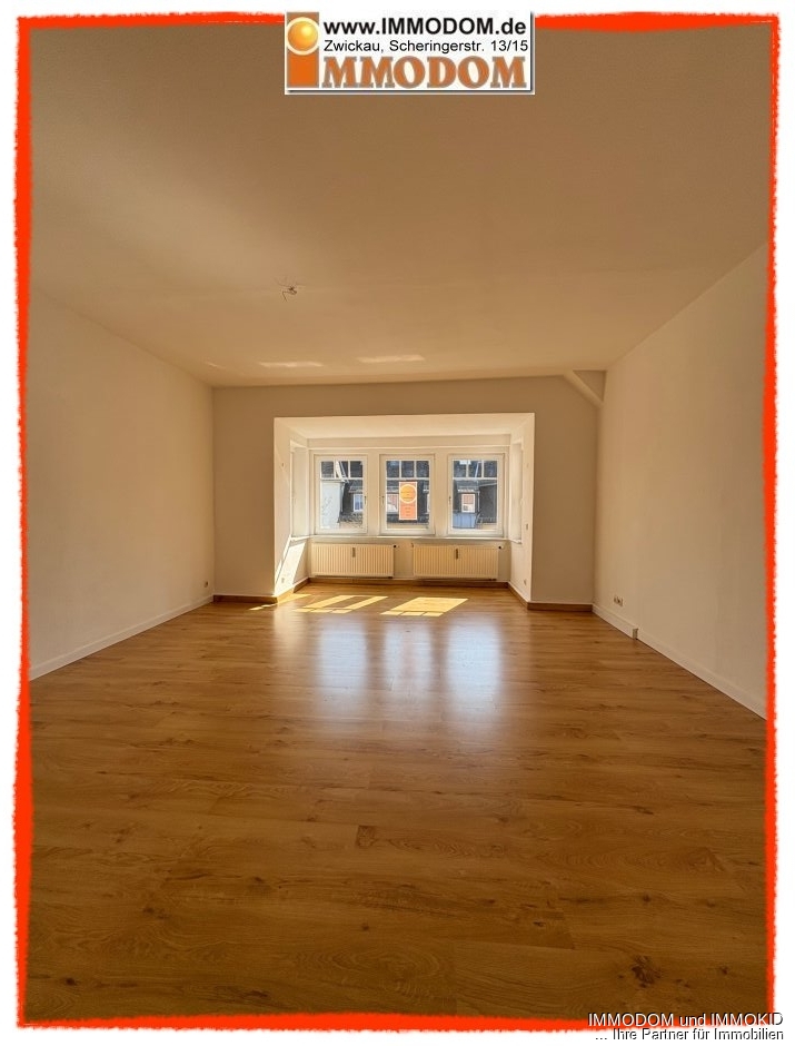 3-Zimmer-Wohnung in Zwickau-Nordvorstadt, herrschaftliches Wohnen mit großer Wohnküche, Erker und 2 Balkonen! - Foto 1