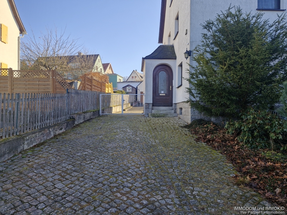Hofeinfahrt gepflastert